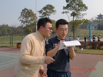 庆快乐节日，强团队体魄——澳门美高梅赌场
学生工作办公室第一届羽毛球赛顺利举行